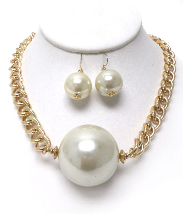 Large pearl metal chain necklace set