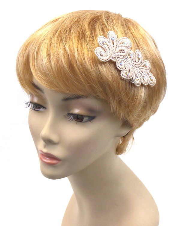 Lace and pearl hair patch 