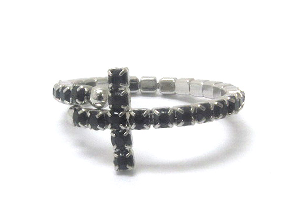 SMALL ACRYL CRYSTAL LEANED CROSS STRETCH RING
