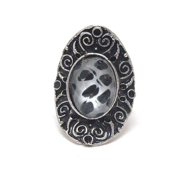 Animal print center deco adjustable ring