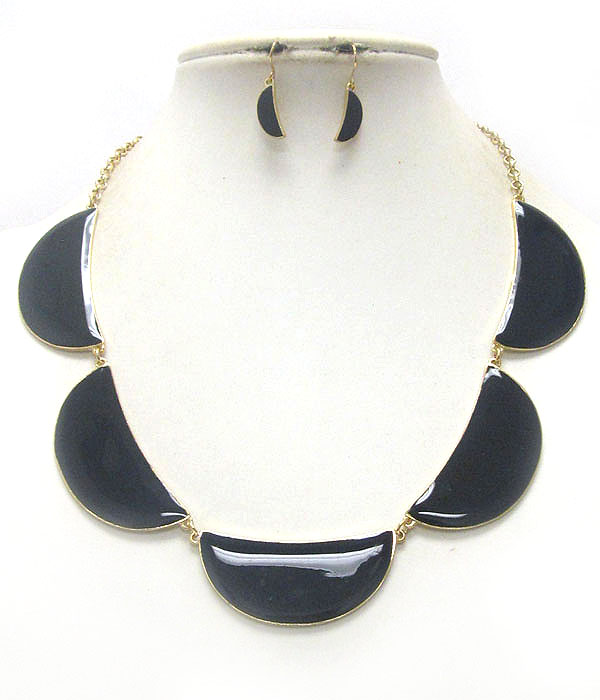 MULTI EPOXY CRESCENT LINK NECKLACE EARRING SET