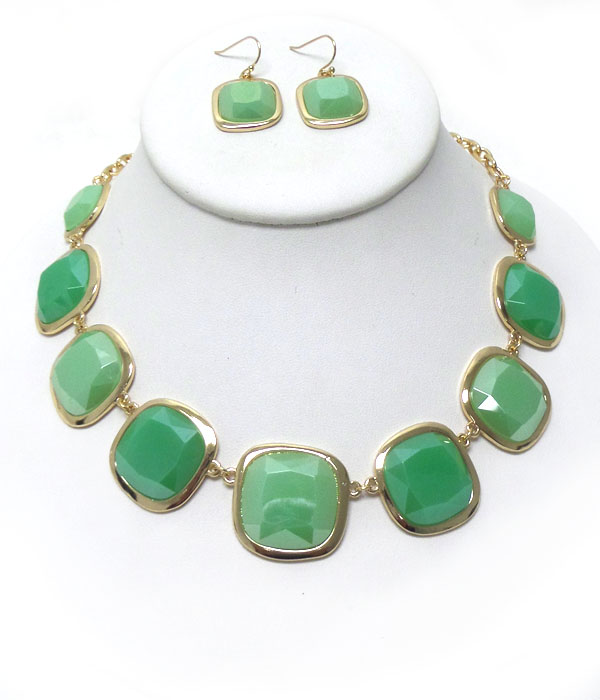 Acrylic facet necklace set 