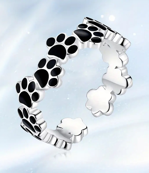 Pet lovers theme paw print ring
