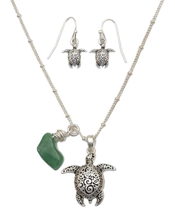 Textured sea turtle necklace set