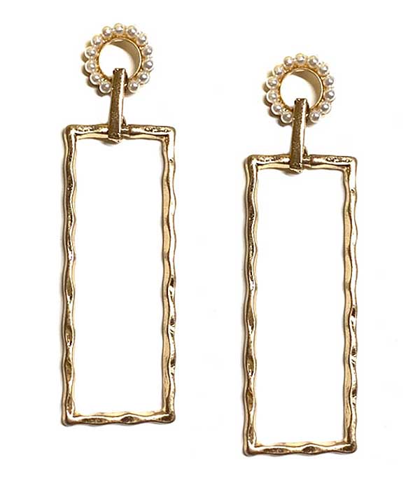 PEARL AND METAL WIRE SQUARE EARRING