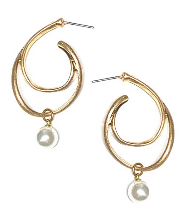 METAL WIRE AND PEARL DROP EARRING