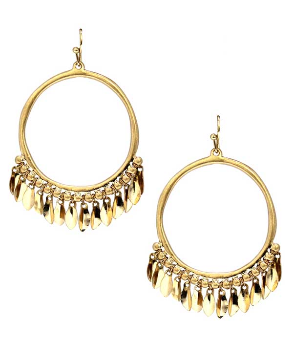 Multi meatl chip dangle hoop earring
