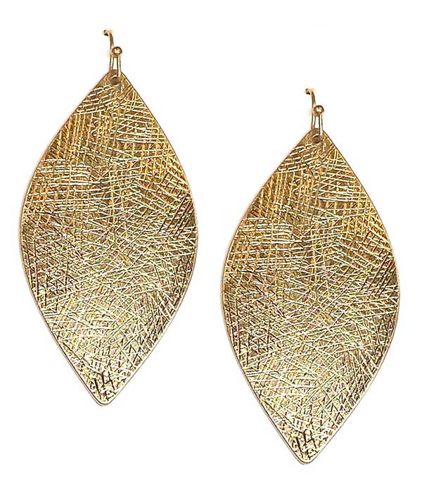 Scratch metal marquise earring