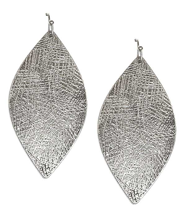 Scratch metal marquise earring