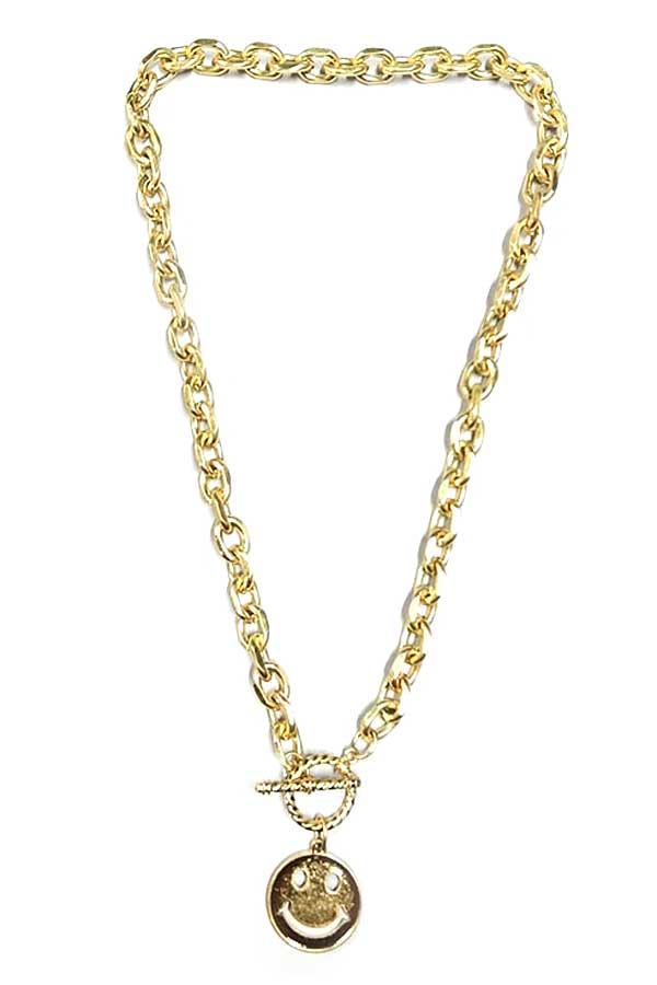 Smile pendant toggle necklace