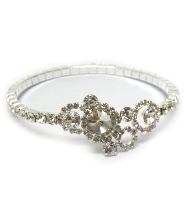 Thin single layer rhinestones bangle 
