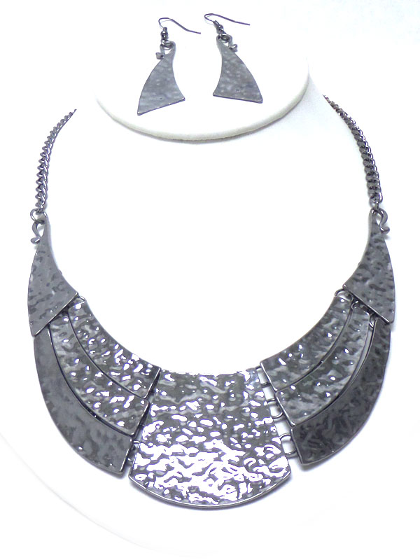 Thin textured metal necklace set 