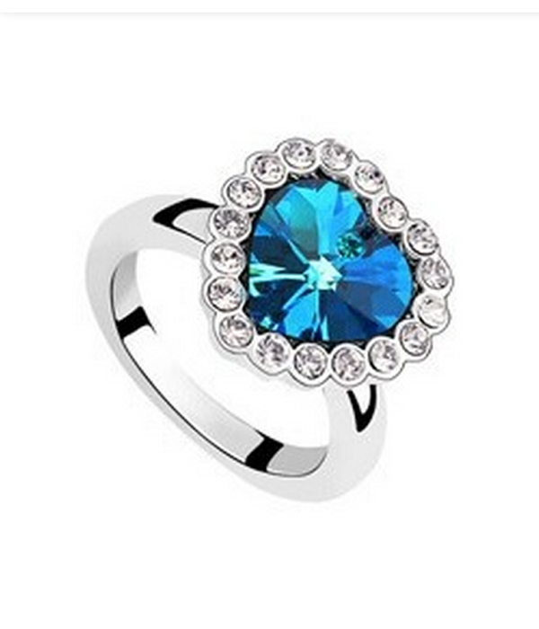 Crystal heart shape metal ring