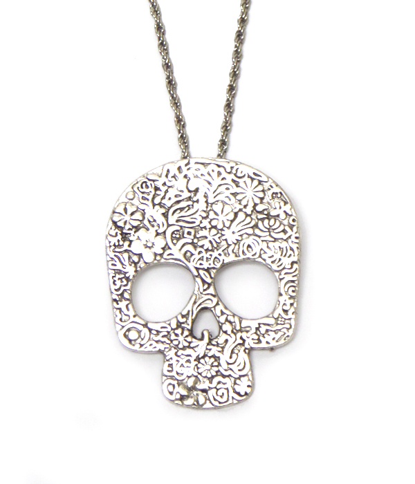 Metal texture skull chain necklace