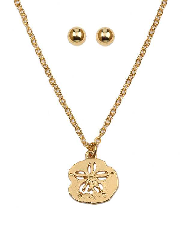 Sand dollar pendant necklace set