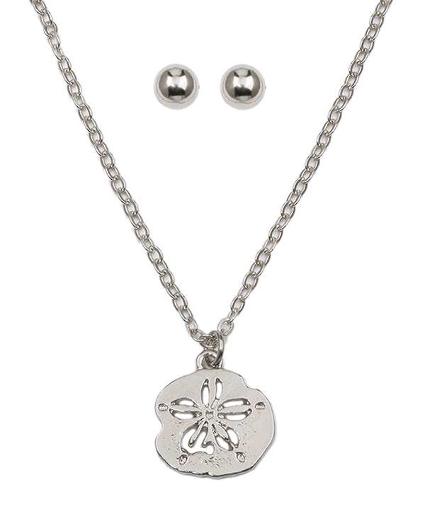 Sand dollar pendant necklace set