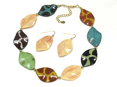 Multi semi precious hammered disk necklace and earring set