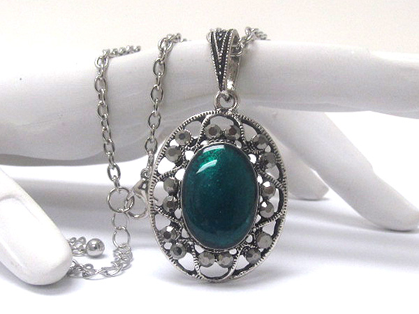 Crystal oval filigree metal inside small oval natural stone drop chain neckalce