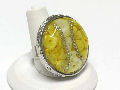 Natural stone and chain inside round ring - adjustable size