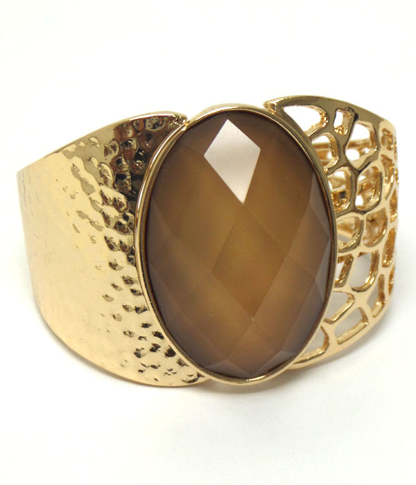 Oval glass stone hammered metal hinge bangle bracelet