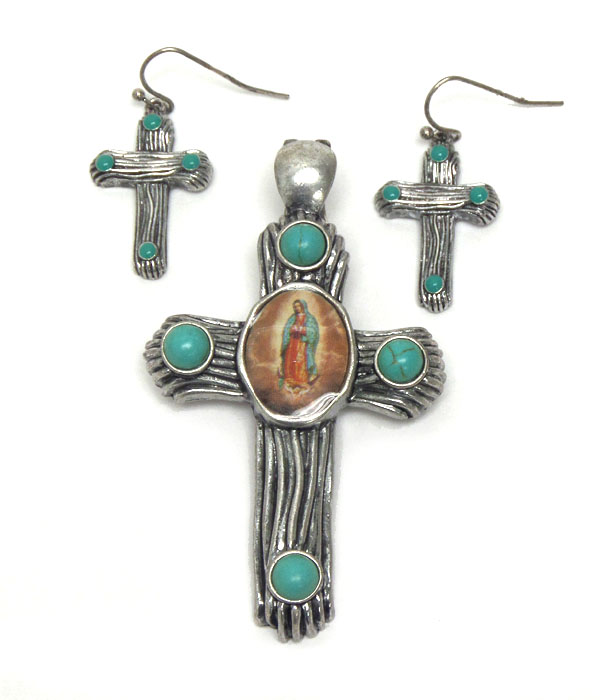 Handcrafted magnetic cross pendant set