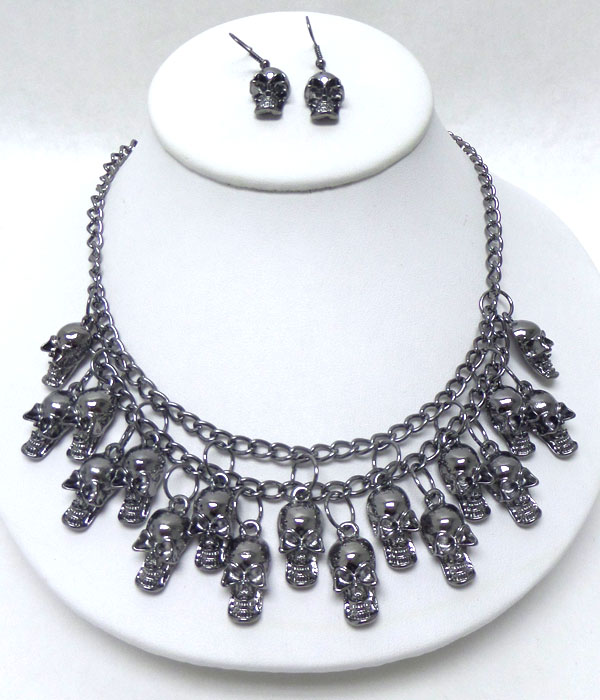Double layer metal skull necklace set