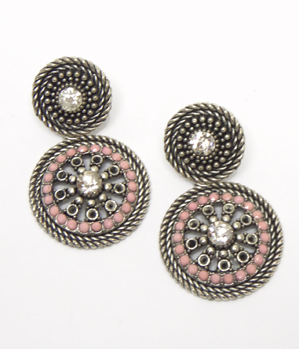 2 metal disks linked earrings 