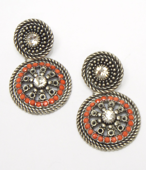 2 metal disks linked earrings 