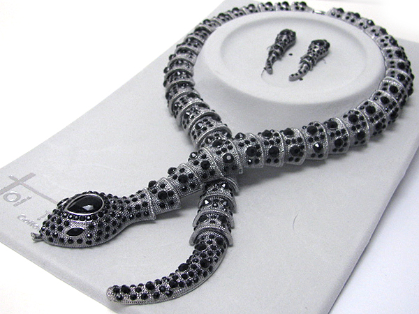 Luxurious austrian crystal line - multi crystal stud neck round snake necklace earring set