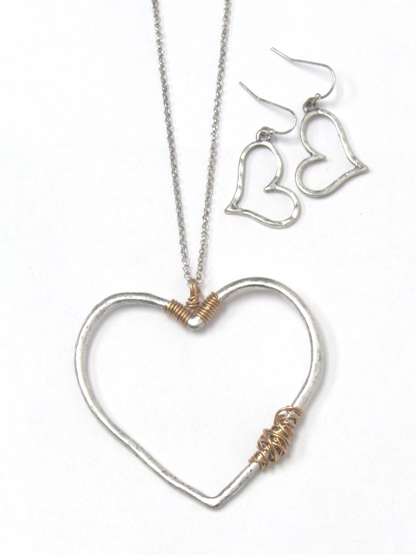 Metal heart and wire wrap necklace set