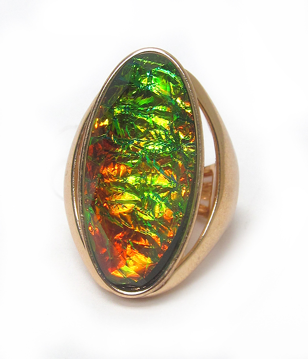 Opalic oval stone stretch ring