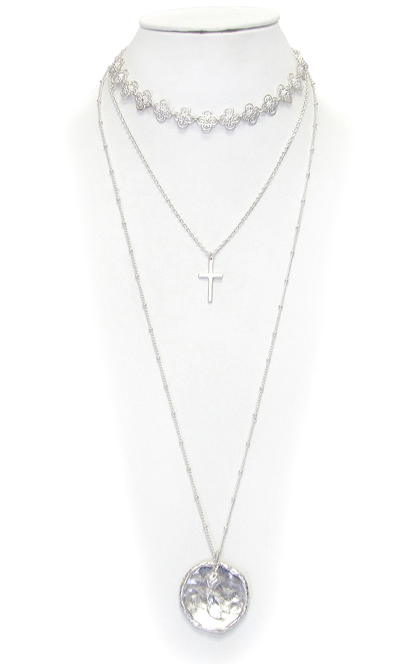 Triple layer disc pendant necklace