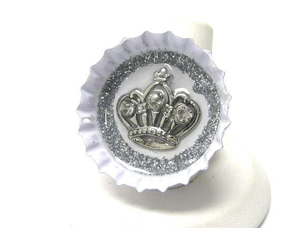 Bottle cap art crown deco stretch ring