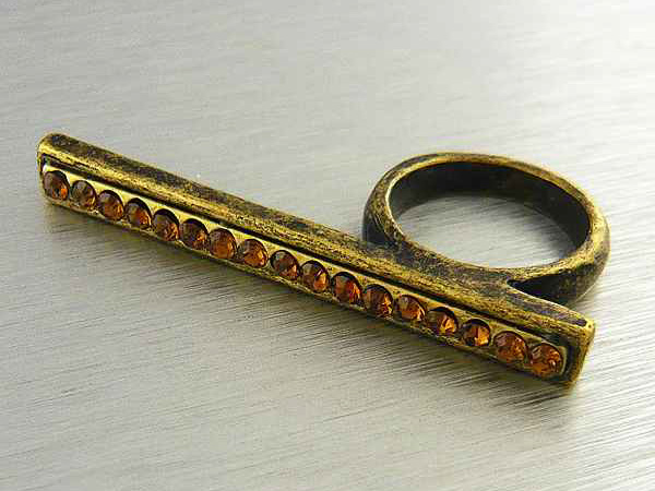 Crystal line long metal ring