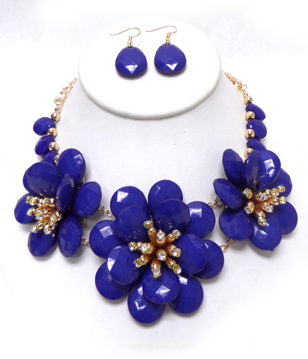 Chunky flower link necklace set