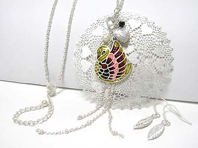 Filigree metal and colored swan  pendant long neckalce earring set