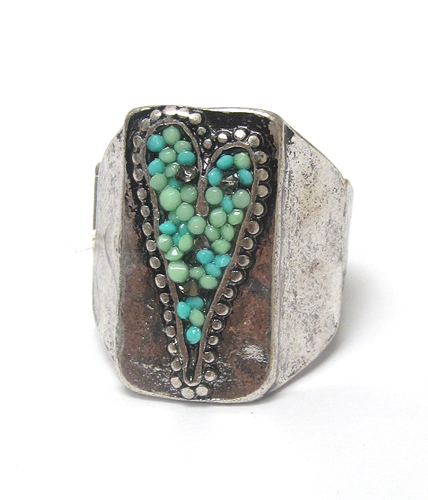 Seedbead heart stretch ring