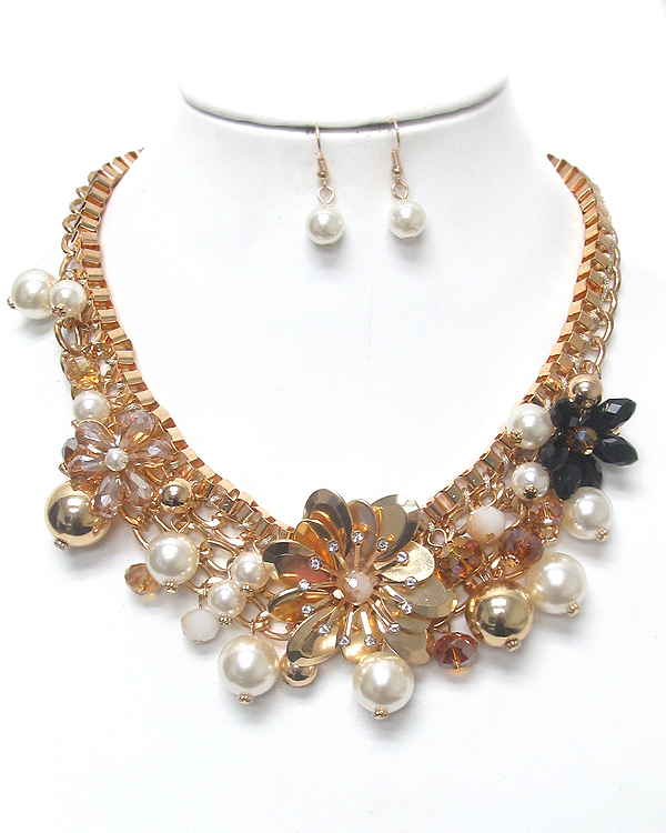 Metal flower and multi pearl dangle necklace set