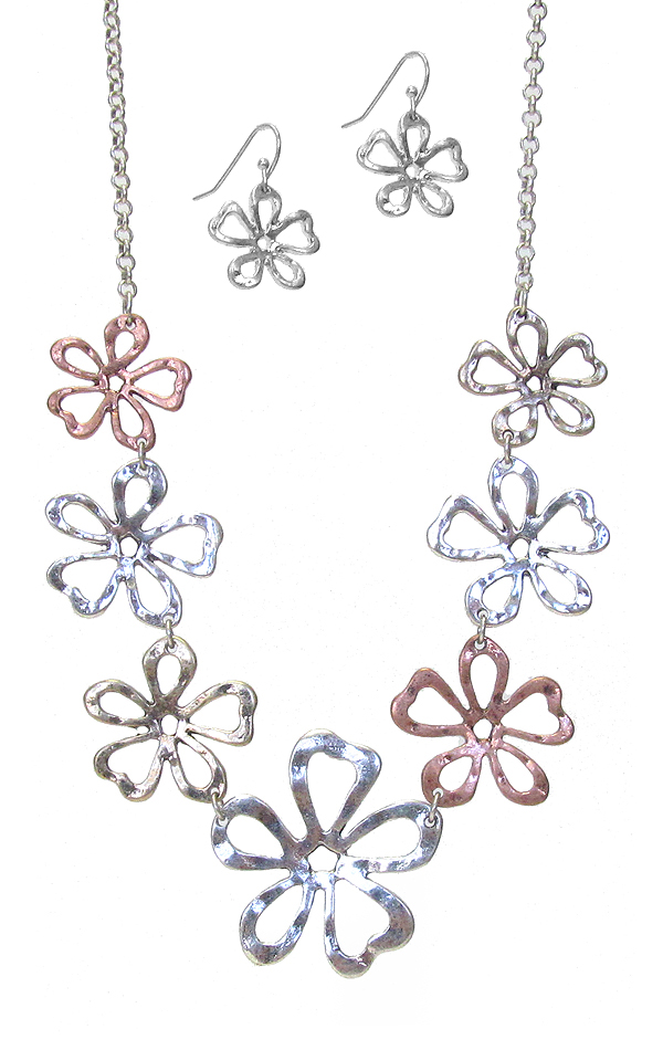 Multi metal flower link necklace set