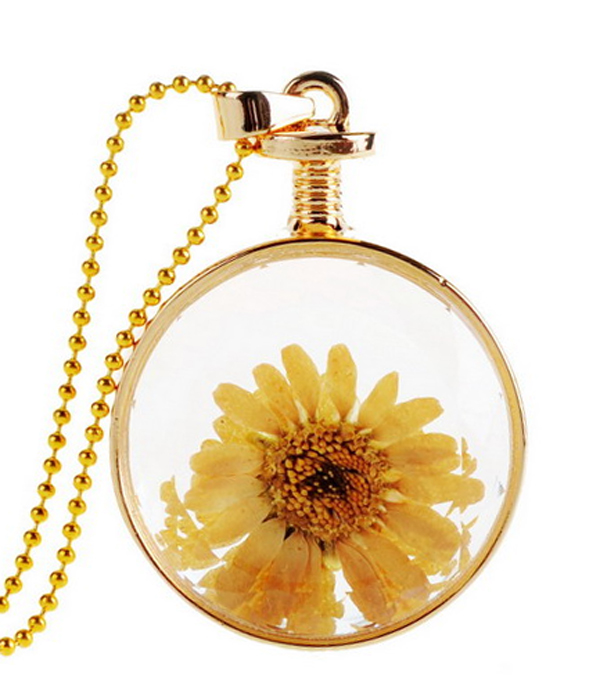 Vintage hand pick floating dry flower glass pendant necklace