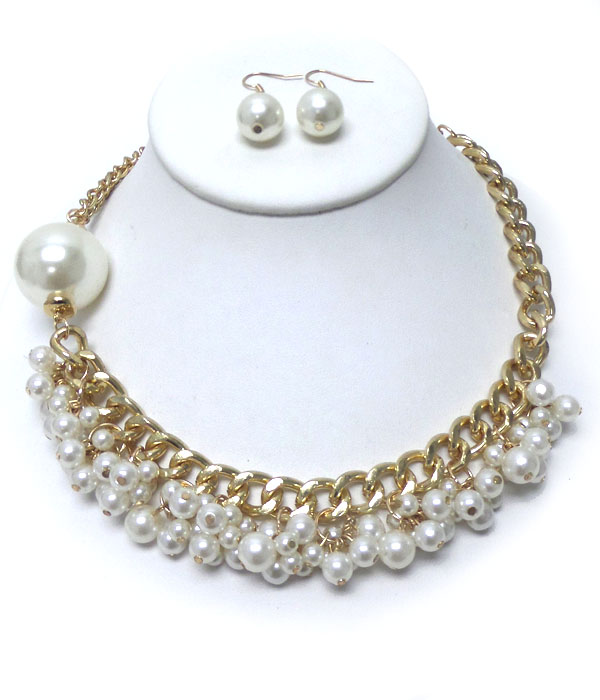 Multi pearl dangle chain necklace set