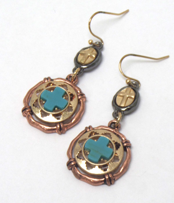 Hook cross worn gold earrings 