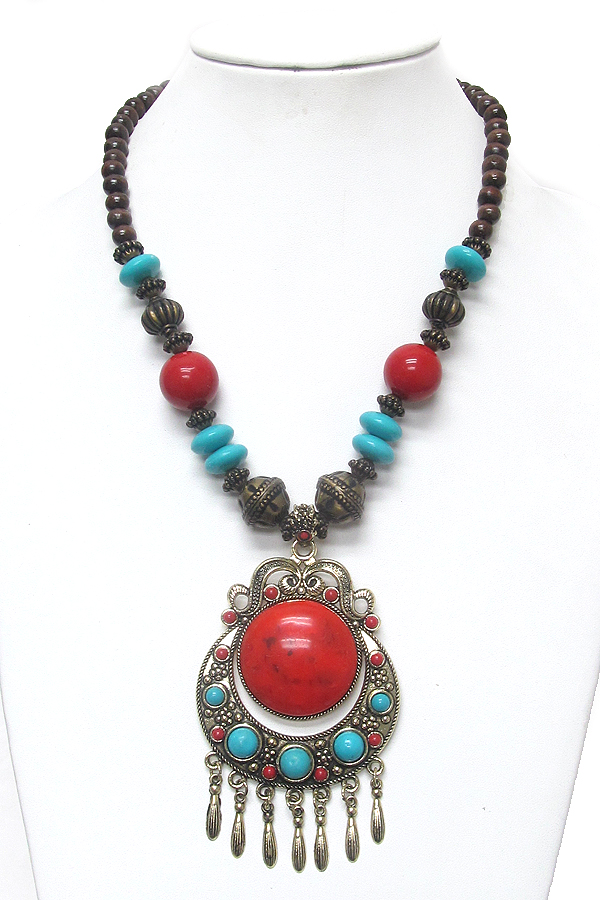 Tibetan silver center turquoise chunkey necklace