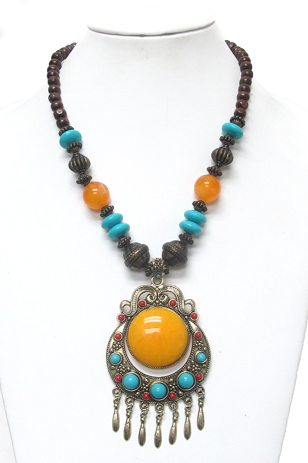 Tibetan silver center turquoise chunkey necklace