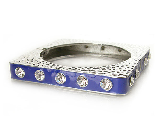 SQUARE CRYSTAL STUD EPOXY BANGLE