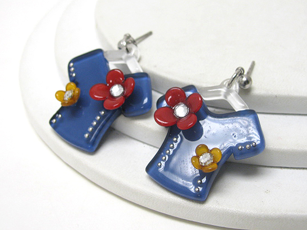 Acrylic flower deco on t shirt earring - kid jewelry