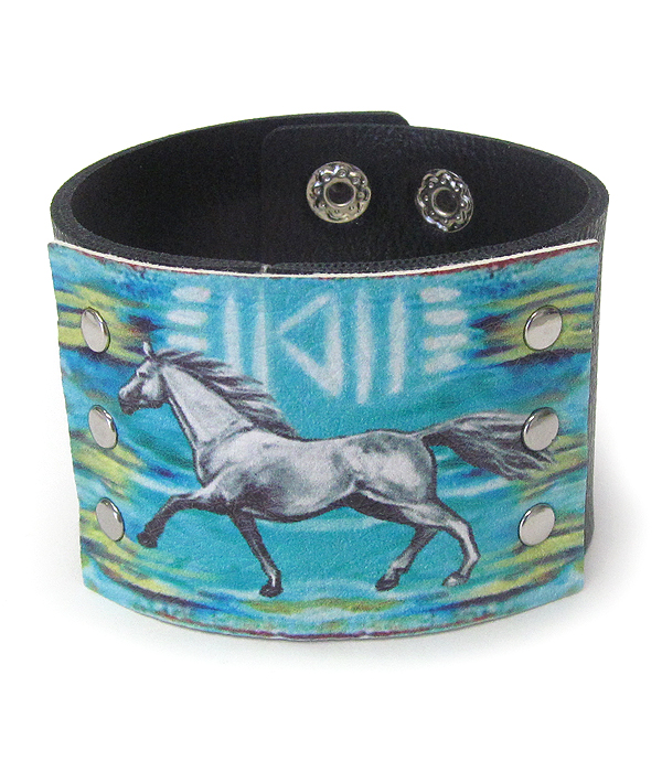 SERAPE PATTERN FAUX LEATHER BUTTON BRACELET - HORSE