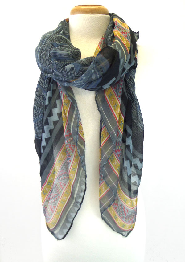 Multi color abstractive pattern scarf