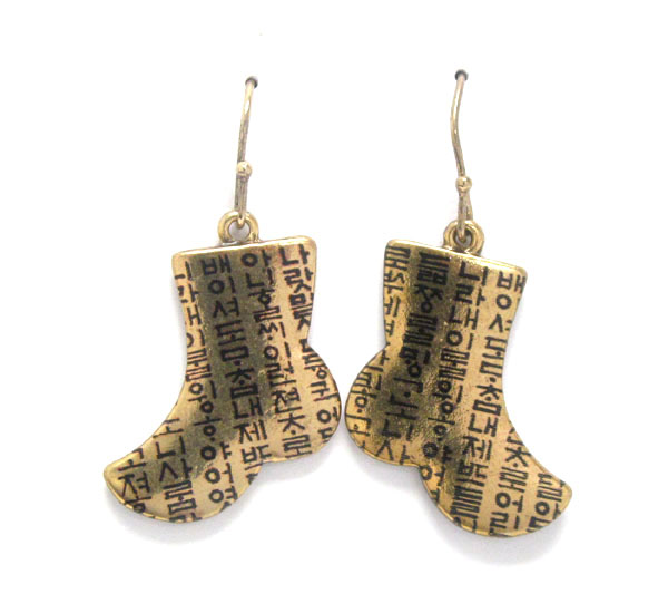 Vintage style korean hanguel socks earring