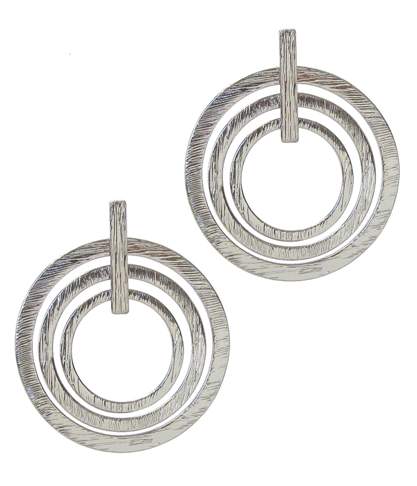 SCRATCH METAL MULTI HOOP EARRING